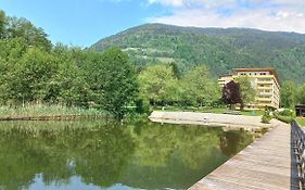 Seeblick Appartement Kaspar direkt am Ossiacher See mit Hallenbad Ski Gerlitzen Haus KMB